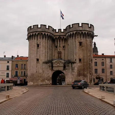 14-18 Meuse-argonne Bed & Breakfast 3*